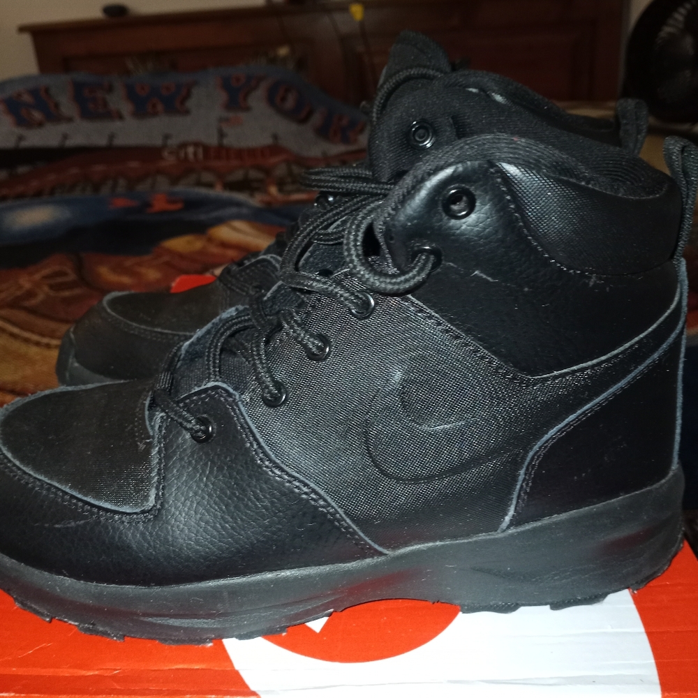 Nike Manoa Boots